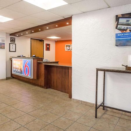 Motel 6-Prospect Heights, Il Екстер'єр фото